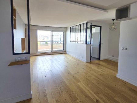 Location Appartement 3 pièces 81m² PARIS 15ème - Photo 3