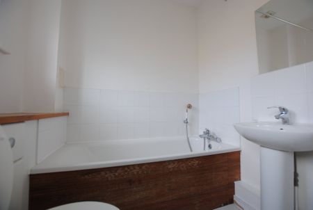 Courtyard Mews, GREENHITHE, London - Photo 5