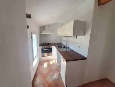 Location Appartement 3 pièces 57m² CUERS 83390 - Photo 3