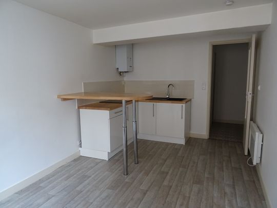 Location Appartement 2 pièces 35m² ORLEANS 45000 - Photo 1
