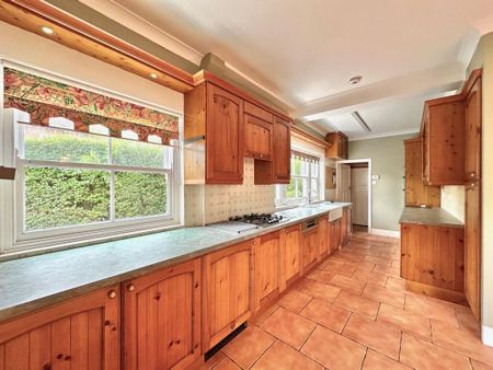 3 bedroom semi-detached house to rent - Photo 3