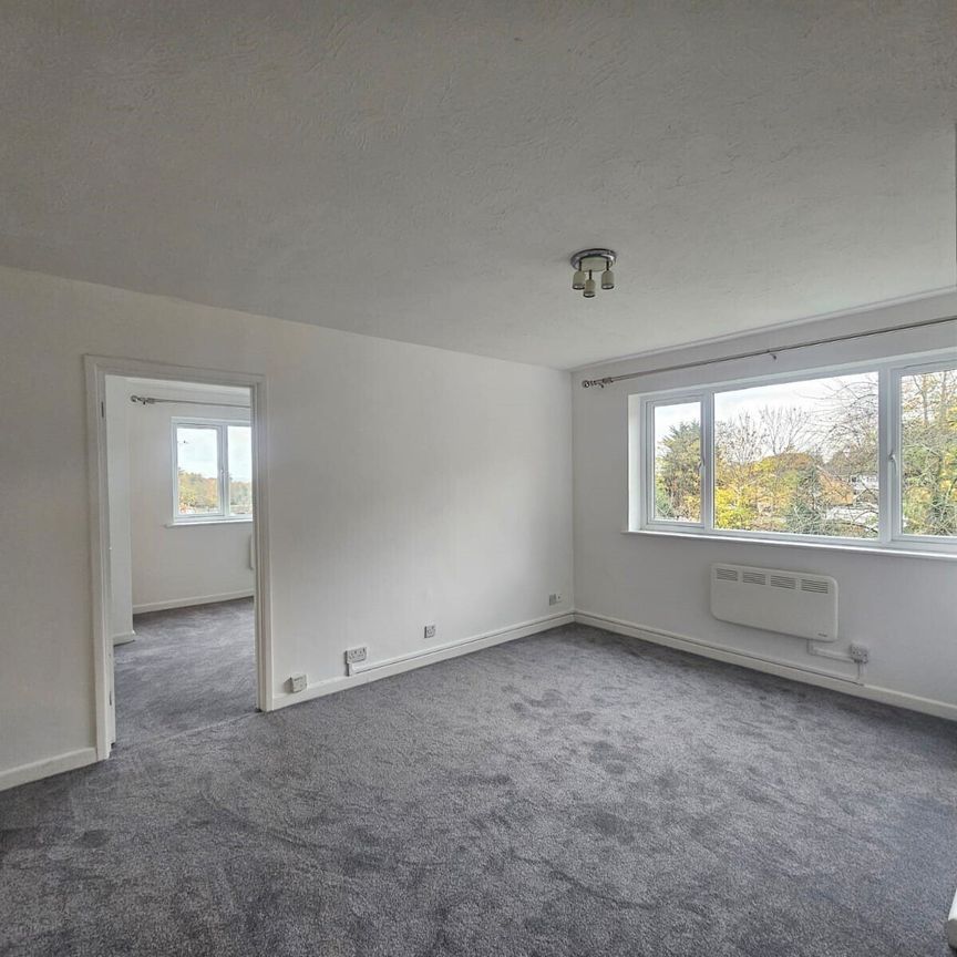 Runnymede Court, Southampton, West End - Photo 1