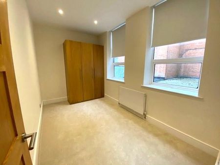 3 bedroom apartment to rent - Photo 4