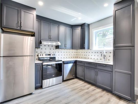 4743 Av. Coolbrook - Photo 1