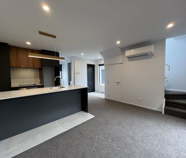 18 Kipax Place, Riccarton - Photo 2