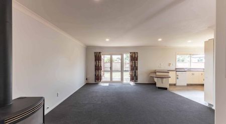 Home in Popular Rototuna Area! - Photo 2