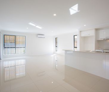 10 Mirinae Circuit, Pimpama QLD 4209 - House For Rent - $750 | Domain - Photo 3