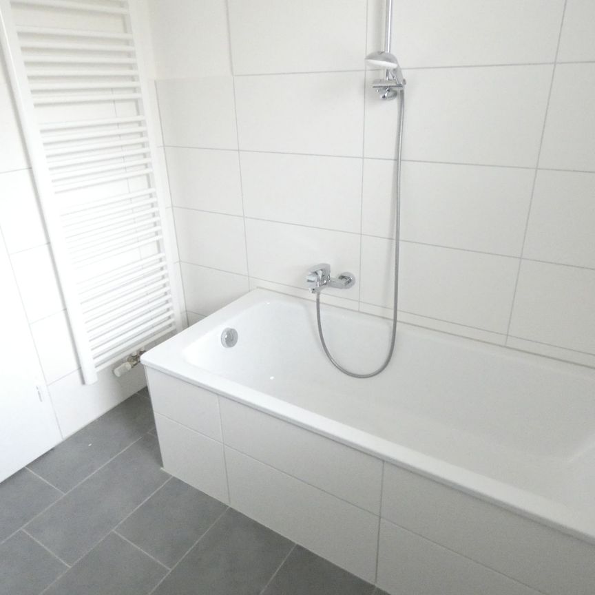 *** Altbaufans aufgepasst! Großzügige 2-Zi-Wohnung mit toller Wohnküche im historischen Simsonblock *** - Foto 1