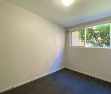 Short term rental for 3 months only. - Photo 3