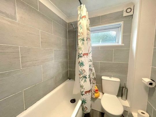 Falmouth, Falmouth, TR11 - Photo 1