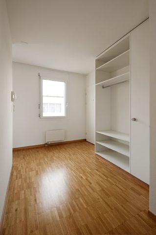 "Helle, schöne Dachwohnung mit über 100 m2" - Photo 4