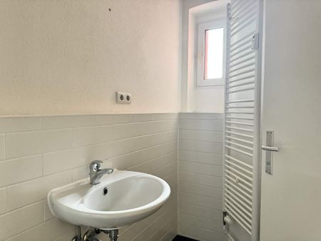 Schöne 2 Raum Wohnung mit Balkon und Einbauküche in Dresden Löbtau mieten! - Photo 4