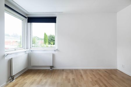 Hägergatan, Kumla - Photo 3