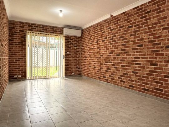 Duplex in Sought After Bossley Park! - Photo 1