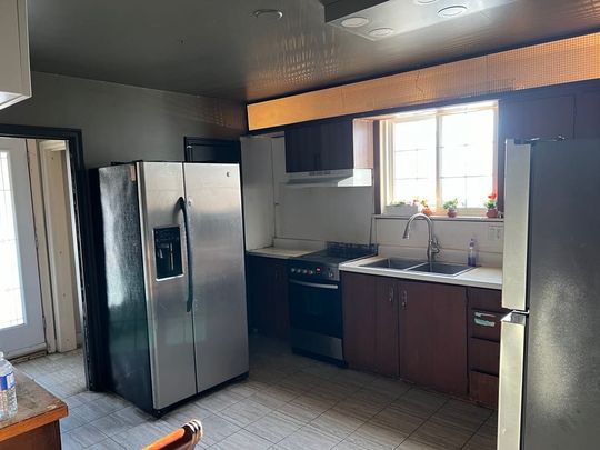 For Lease - 4 Jeanette Street Unit# Main, Toronto, Ontario - Photo 1