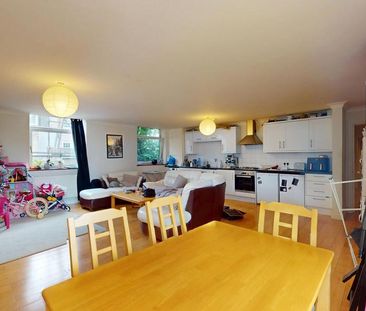 2 bedroom flat to rent - Photo 5