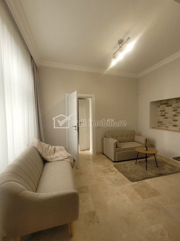 ULTRACENTRAL apartament 2 camere, renovat lux - Photo 2