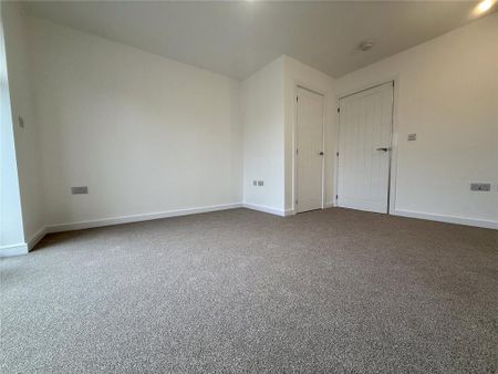 2 bedroom semi-detached house to rent - Photo 4