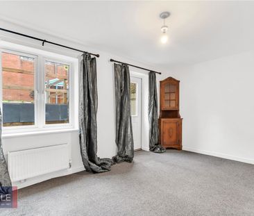 Medlar Close, - Photo 4