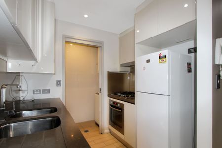 Fully Furnished One Bedroom Apartment with Parking and Study - Photo 5