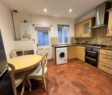 2 Bedroom Terraced To Let - Photo 2