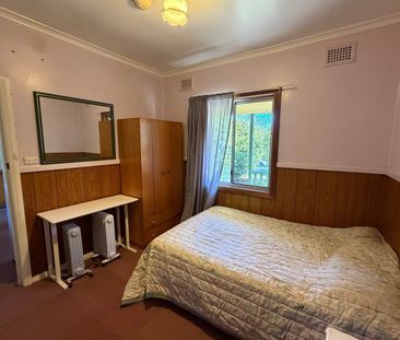 Open home Monday 2.00 - 2.15 - Photo 1