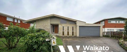 Beautiful Family Home in Sought-After Queenwood - Photo 1