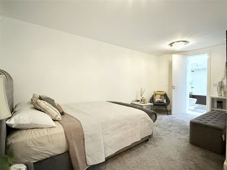 Georges Wood Road, Brookmans Park - Photo 5
