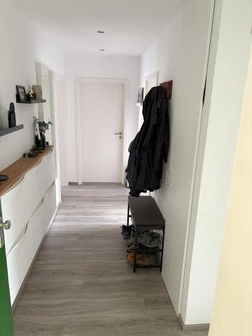 Vollständig möblierte 2-Zimmer-Wohnung für 1 Jahr Zwischenmiete - Photo 2