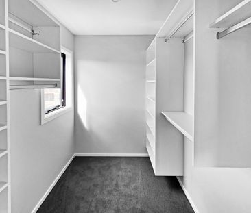 Brand New 3-Bedroom Townhouse! - Photo 5