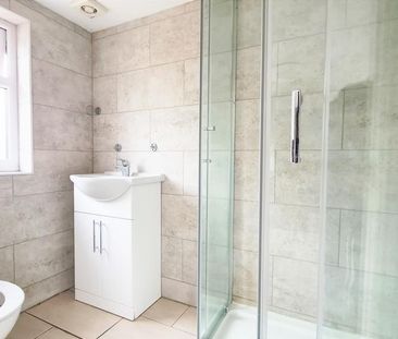 4 bedroom terraced house to rent - Photo 6