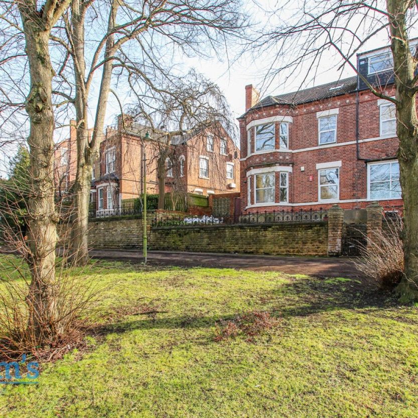 3 bed Flat for Rent - Photo 1