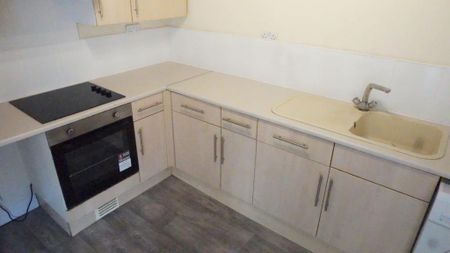 1 bedroom flat to rent - Photo 5