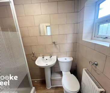 Studio to rent - Photo 6