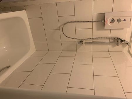 Room in a Shared House, Audley Street, RG30 - Photo 5