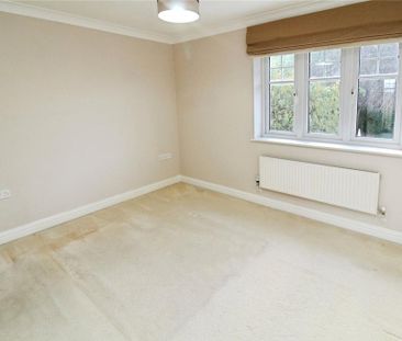2 bedroom end of terrace house to rent - Photo 3