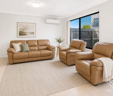 Modern Spacious 3 + 1 Bedroom Corner Block Townhouse - Photo 5