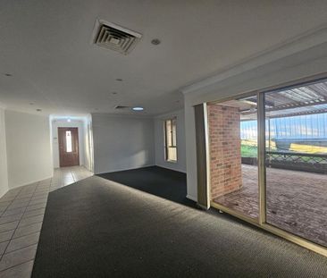 The perfect family home - Photo 2