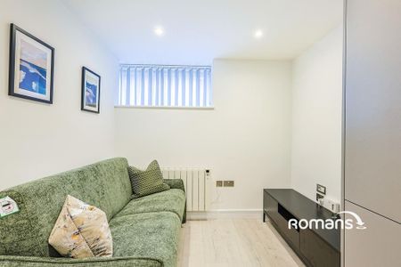 1 bedroom flat to rent - Photo 2