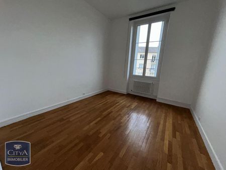Location Appartement 4 pièces 102m² ALENCON 61000 - Photo 4