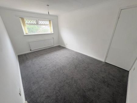 2 bedroom semi-detached house to rent - Photo 5
