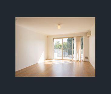 FANTASTIC LOCATION IN RESORT STYLE COMPLEX - Photo 2