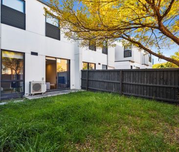 7 Clarkson Court, Clayton, Vic 3168 - Photo 1