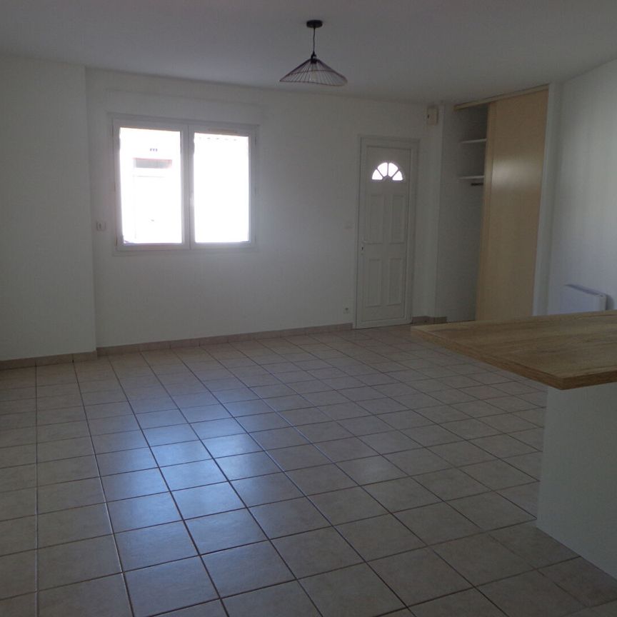 Location Appartement 1 pièce 29m² - Photo 1