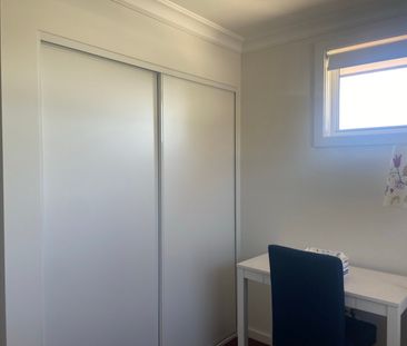 Earlwood - Photo 3
