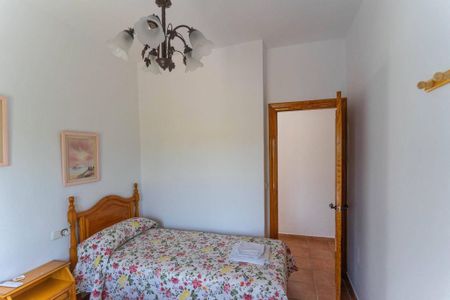 Luxury 4 room Detached House for rent in Alhaurín de la Torre, Spain - Photo 5