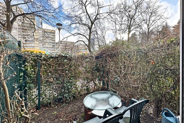 Nanterre Préfecture : Studette de 19,30 m2 meublée et équipé - Photo 1