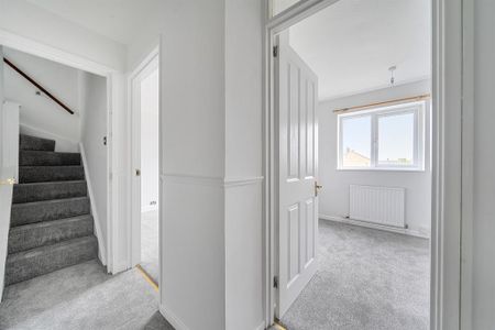 4 bedroom terraced house to rent - Photo 4