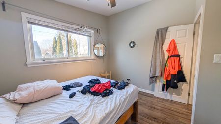 319 Bunting Rd, St. Catharines - Main floor Unit - Photo 2