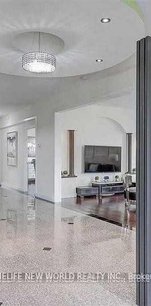 For Lease - 30 RURAL Avenue Unit# # UPPER-2, Toronto, Ontario - Photo 1